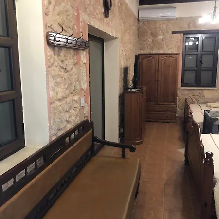 Zivlas Stone House * Tremithousa