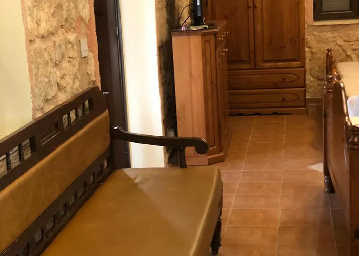 빌라 Zivlas Stone House Trimitusa