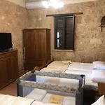 Zivlas Stone House * Tremithousa