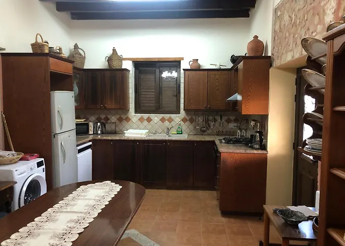 Zivlas Stone House *