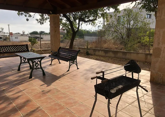 Zivlas Stone House Villa